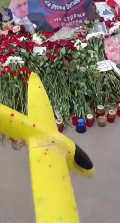 Absolute madlad paying his 