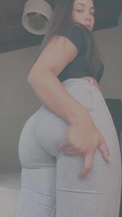 my farts come out very hot