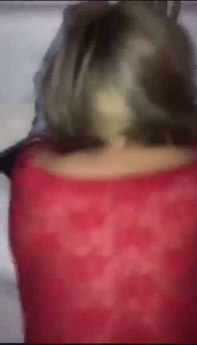 Die geile hure wird Doggy genommen💦