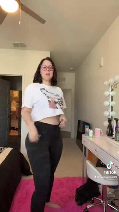 [New Woe] Dancing and shaking