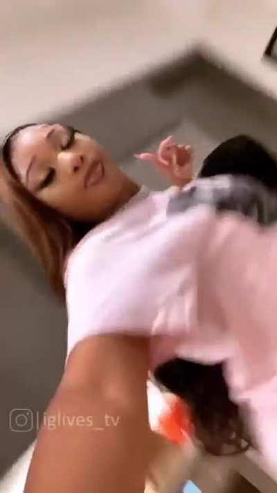 Her yall go the best parts of her live no slow motion clip and no short clips the full best parts