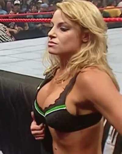 Trish and her puppies