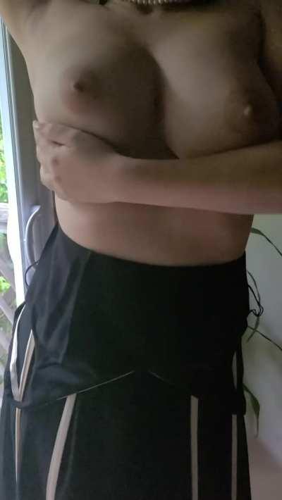 Here's what's under my highschool graduation dress (18f)