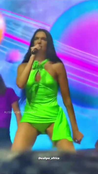 Dua Lipa in concerts 🔥🤤🤤