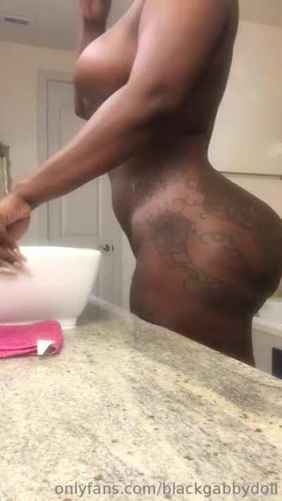 She Spits not swallows 🍆💦💦