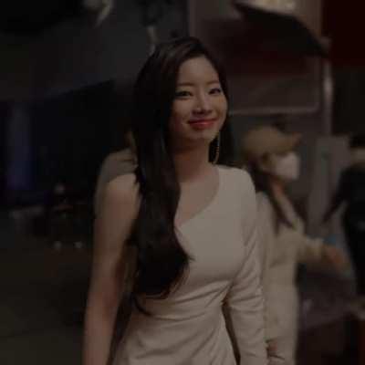 dahyun u need a dog? i can bark woof woof