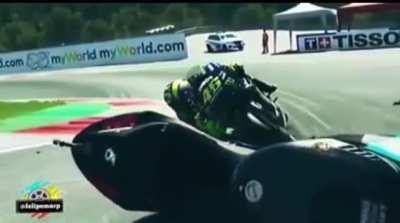 Camara in the back of the bike