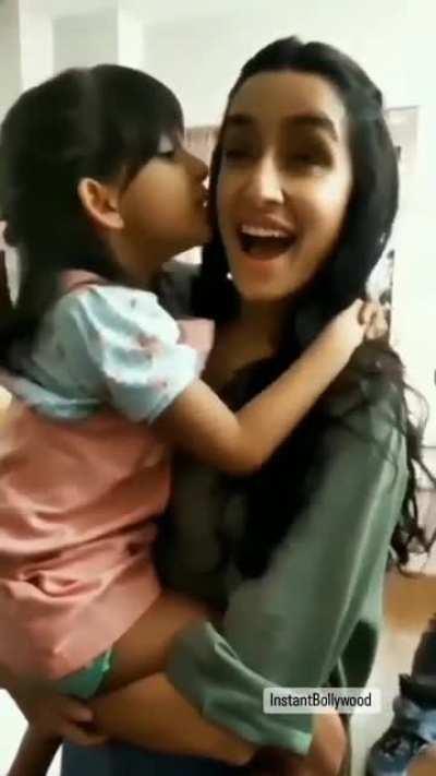 Shraddha Kapoor with a girl cute moment