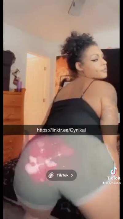 CUM visit my page! All my links are a click away in comments section! Uncensored 0F, sexting (cost varies), GFE, Girl/guy content and m solo play! Kink/fetish friendly!!💦💦💦😈😈😈 custom requests are ALWAYS WELCOMED and tips are appreciated 👏👏😈😈cA$H appTAG:: 