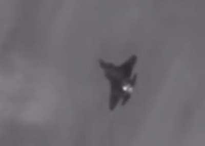 Thoughts on the F-35 pulling a cobra with full external loads