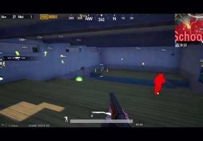 What the h... is going on here? I think it's some kind of streamer. He just wanted to meet with subscribers and everyone started pushing him. Which verdict should I make?