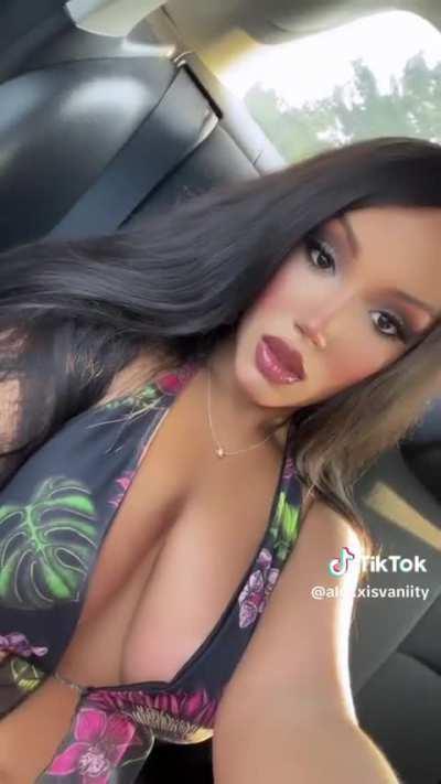 @alexxisvaniity