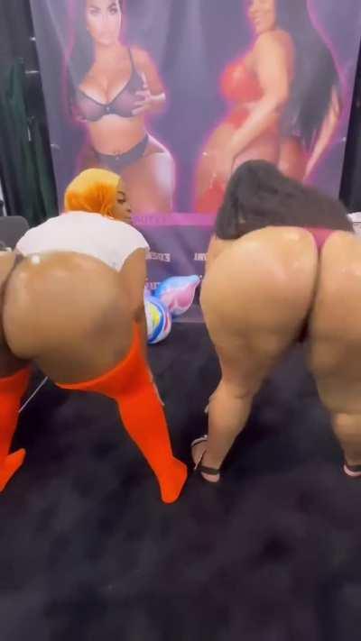 🧡🫶🏾😮‍💨🫶🏼🩷