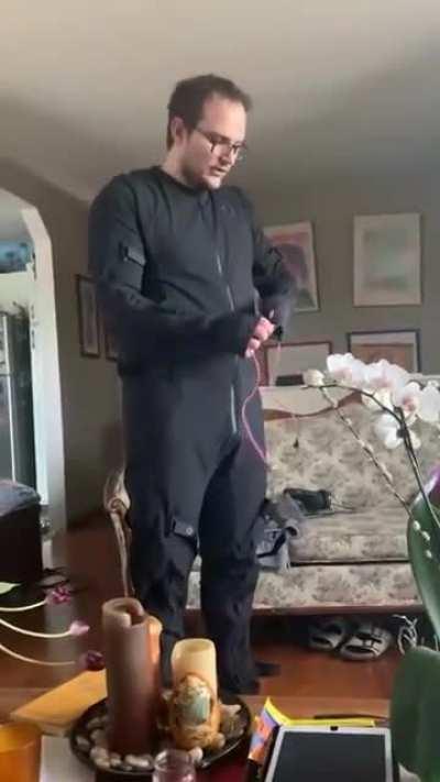 Guy creates CGI Lego