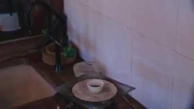 Explosive Polymerization Of p-NitroAniline