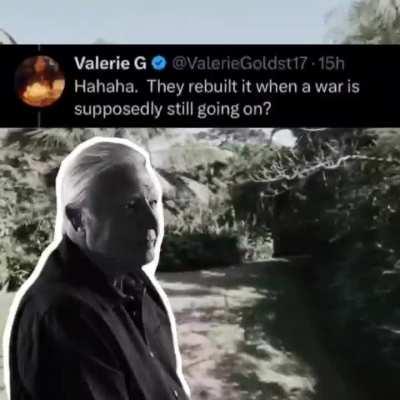 David Attenborough explores the Twitter Jungle