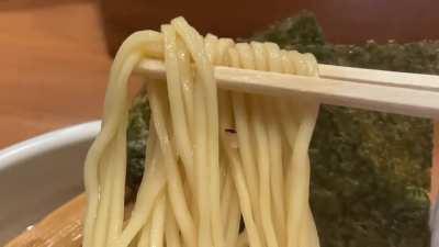 Perfect noodle pull in Shinjuku at Suzuran