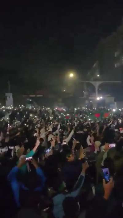 Large rally in Shahbag Square in Bangladesh: 