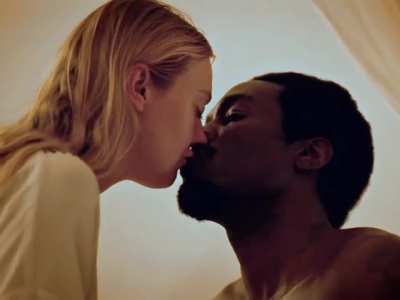 Dakota Fanning - Sweetness in the Belly