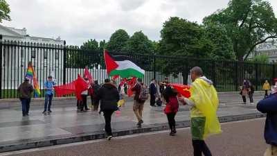 Anti-Ukraine May Day traitors and Pro-Ukraine protesters in front of the White House