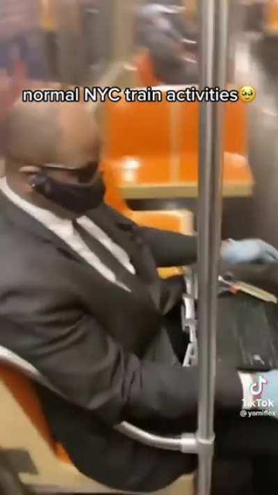 everyone's here is the main charcter?