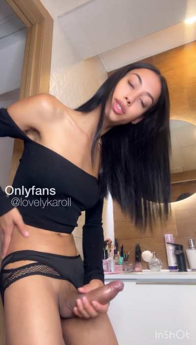 Bet you can’t stop staring at my body