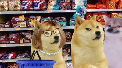 Le Couple in walmart has appeared