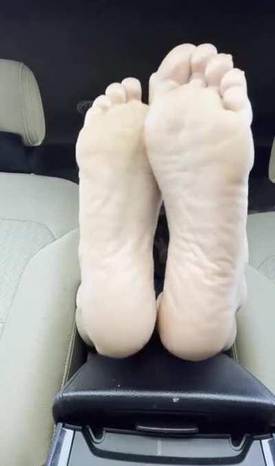 Anyone know who this is ?