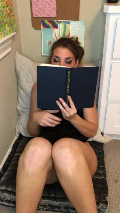 bet ya didn't know i liked reading