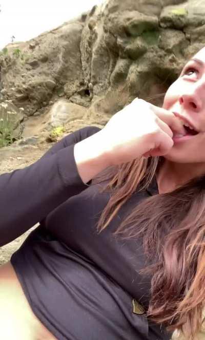 Aidra Fox Fingering Outdoor