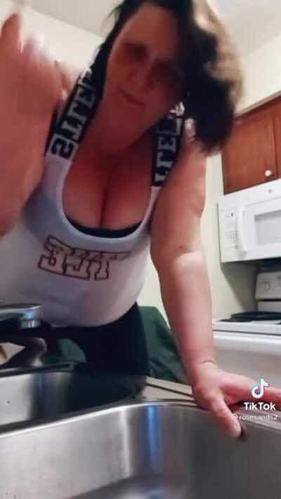 Seeing her stomach made mine do that thing when you drop on a rollercoaster really quick