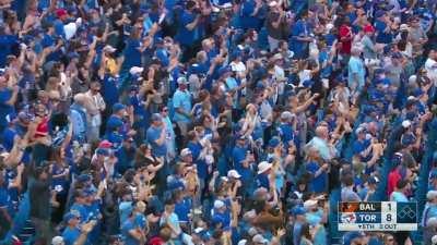 [Highlight] [TOR (8)-1 BAL] Bichette hits Toronto's 4th HR of the game in the 5th inning