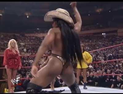 Jacqueline Moore bikini contest