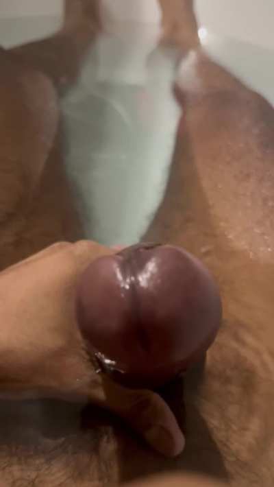 [M25][M4FM][Europe] Your wife should join me in the tub