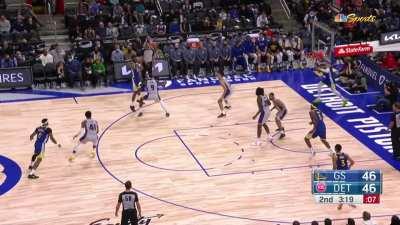 [Highlight] Poole sinks the 3 after Juan Toscano-Anderson saves the pass from going out of bounds