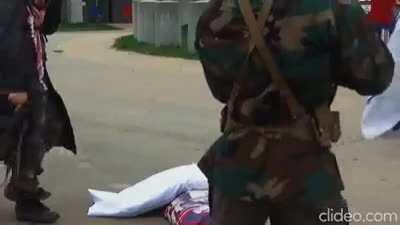 i can't find the song used in this video anywhere (era: 80s to early 2000s probably | genre: i don't know | artist type: male singer)