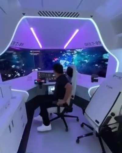 Kinda room that you enter on monday and somehow 5 hours later it's thursday