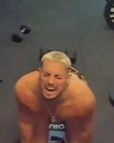 uwu *mueve la colita* *se sonroja*