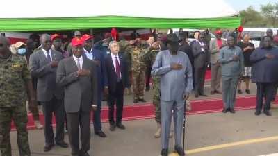 the president of South sudan pissed himself 💀