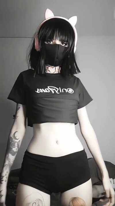 Only a few can handle a goth girl pussy 