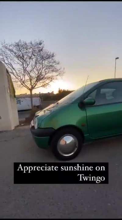 Twingo = baby modus 🥰🥰🥵🥵😫😭
