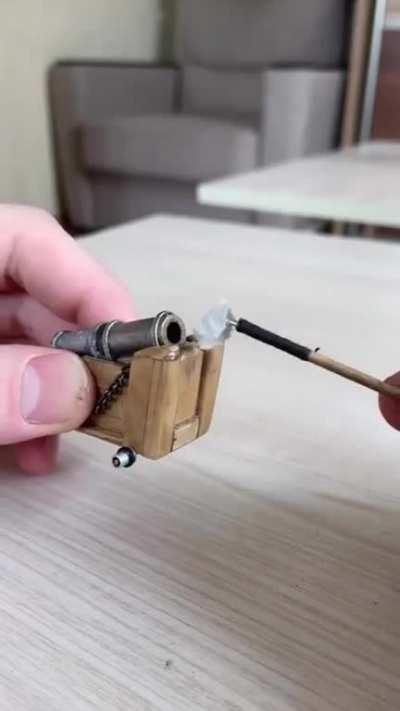 Little cannon with a powerful blast