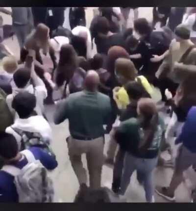 Çocuk gül bahçesine döndü amk