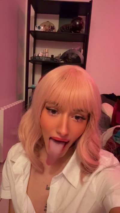 Could you suck my tongue?