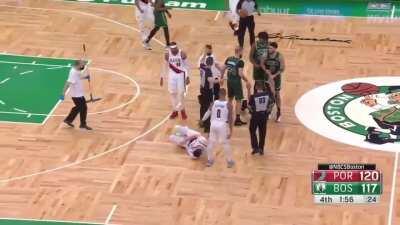 [Highlight] Nurkic and Marcus Smart collide and Nurk hits down low