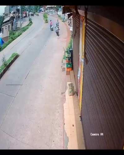 WCGW when you don't follow basic traffic rules.