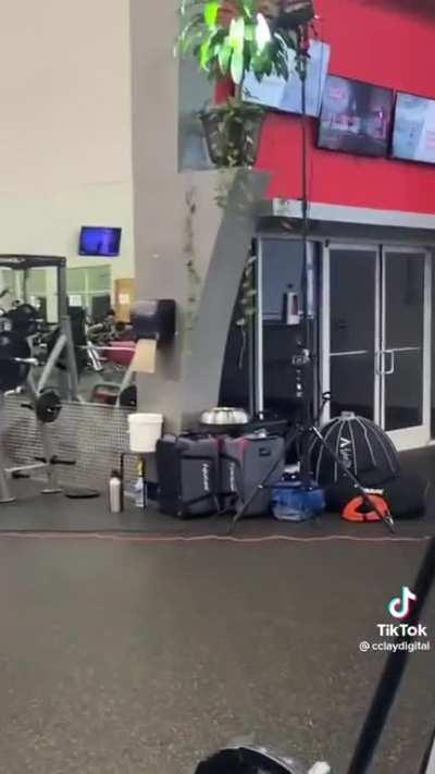 Lol they may as well be filming a movie now