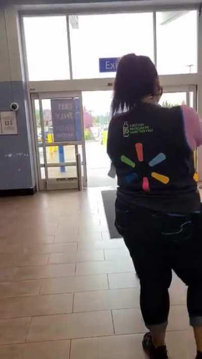 Anti-masker losing his god-forsaken mind at the Midtown Walmart