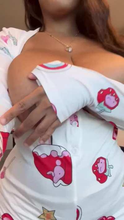 up if ur dms are open for nudes