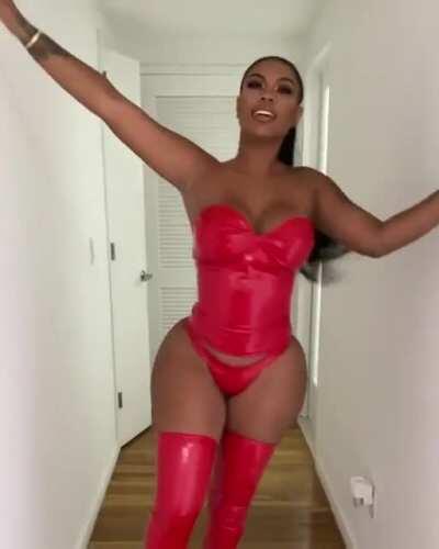 Chinese Kitty on Instagram 